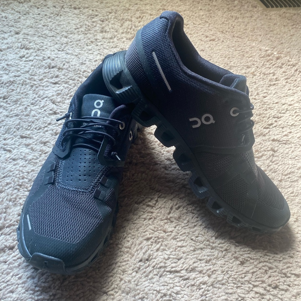 Cloud 5 running shoes